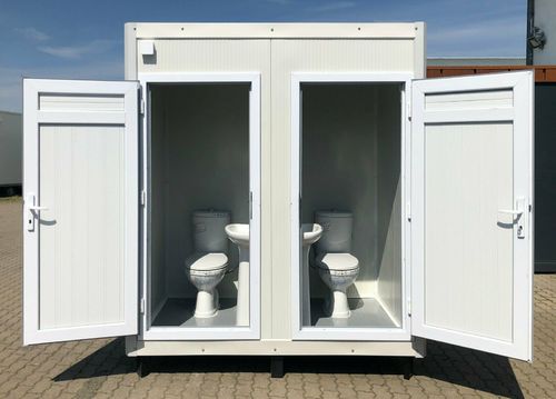 Sanitärcontainer mit zwei WCs